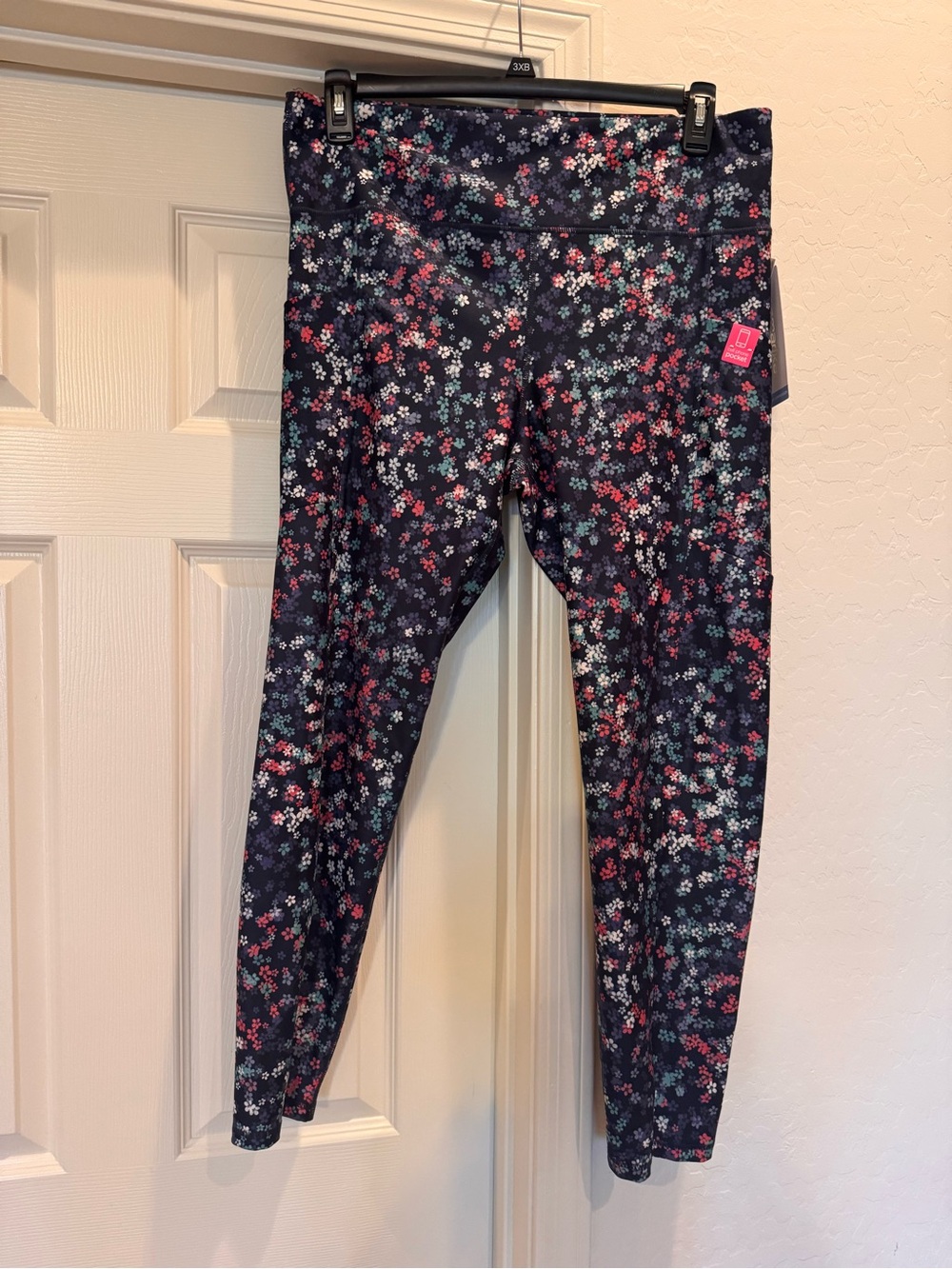 NWT Marika athletic leggings dark multi-color ditsy floral with pockets XXL